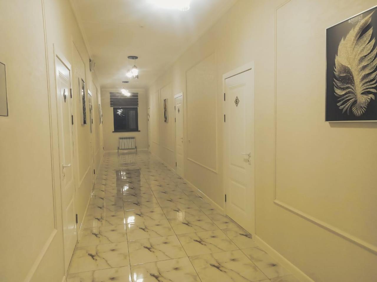 Keruen Deluxe Hotel Taraz Bagian luar foto